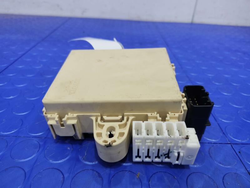 2005 Lexus RX 330 Cabin Fuse Box