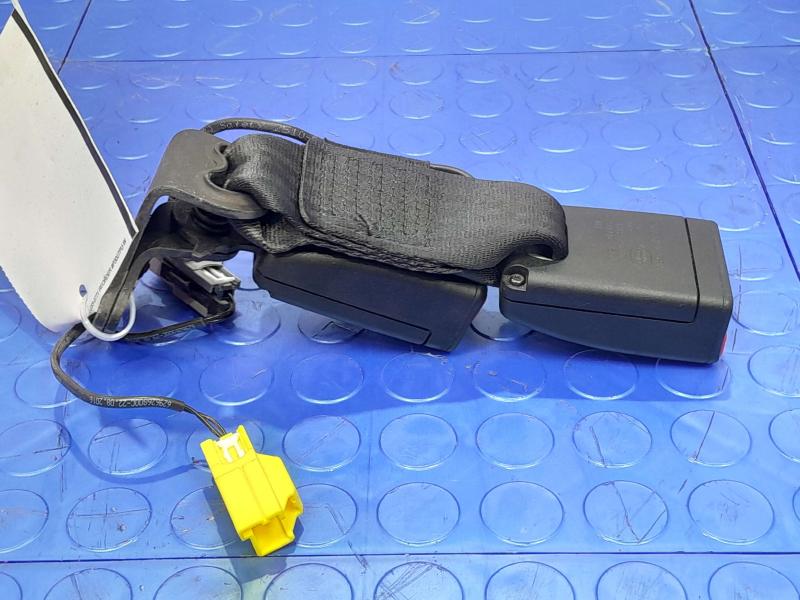 2017 Jaguar XE Rear Seat Belt