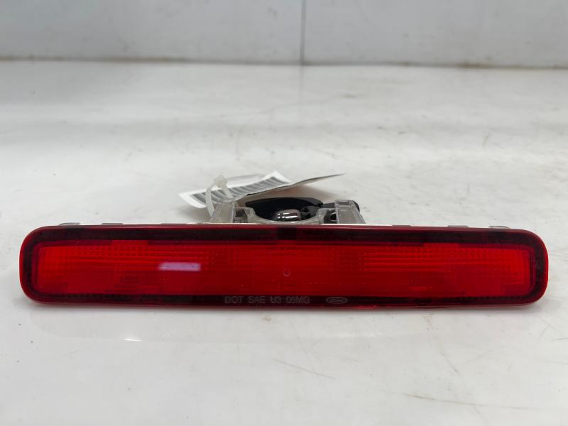 2005 - 2009 Ford Mustang High Mounted Stop Light - Trunk Mounted OEM 6R3Z13A613A