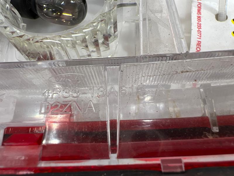 2005 - 2009 Ford Mustang High Mounted Stop Light - Trunk Mounted OEM 6R3Z13A613A