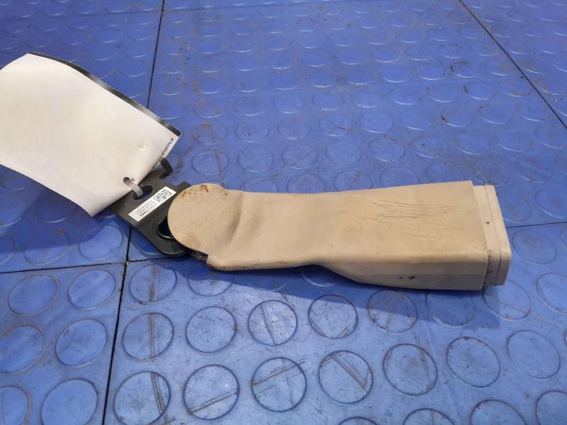 2017 GMC Acadia Rear Seat Belt
