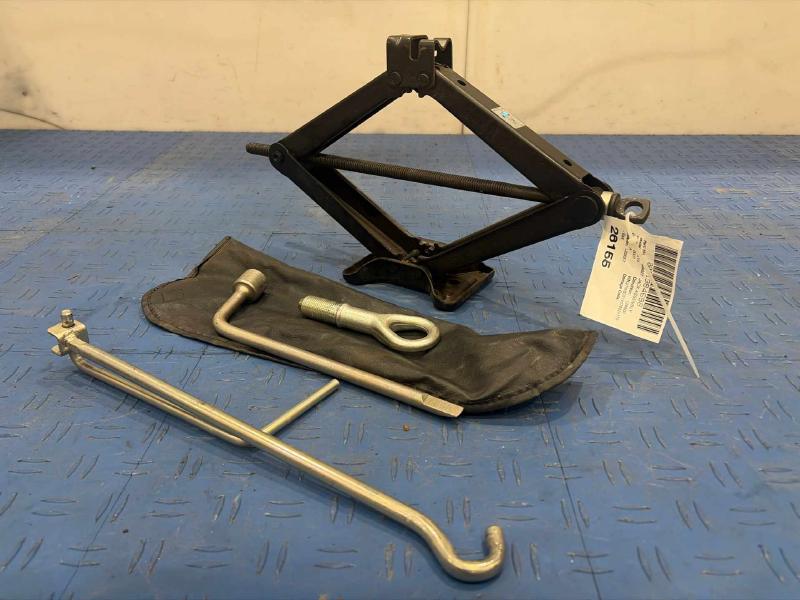 2007 Toyota RAV4 Jack Assembly