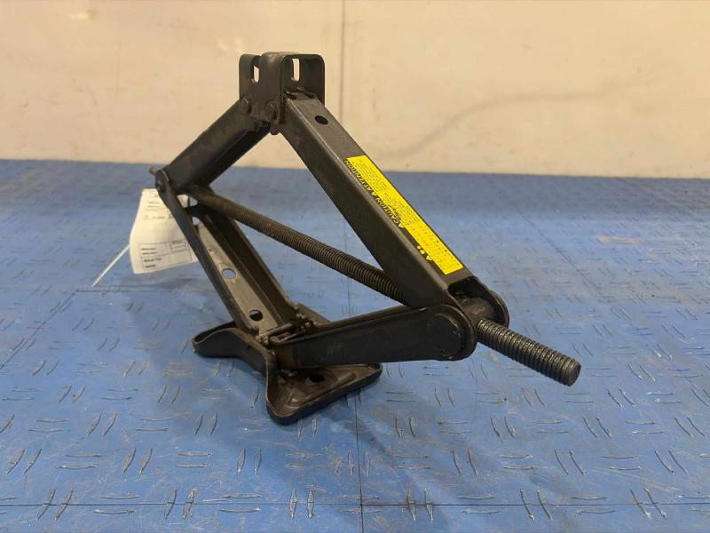 2007 Toyota RAV4 Jack Assembly