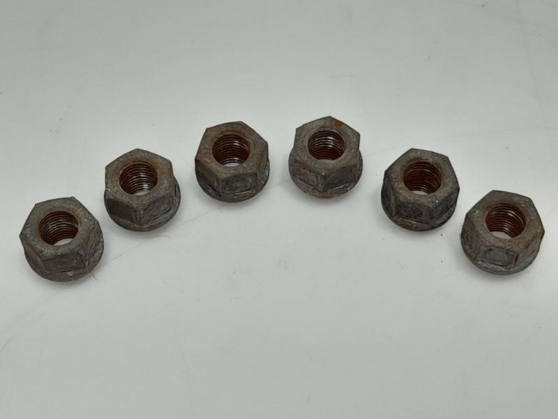 2010 Buick Enclave Lug Nuts