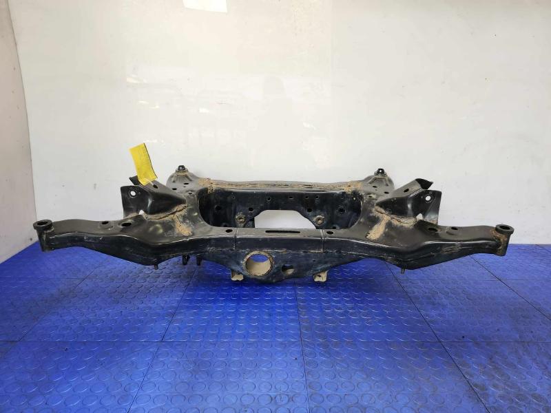 2016 Nissan Rogue Crossmember/Cradle/Undercarria