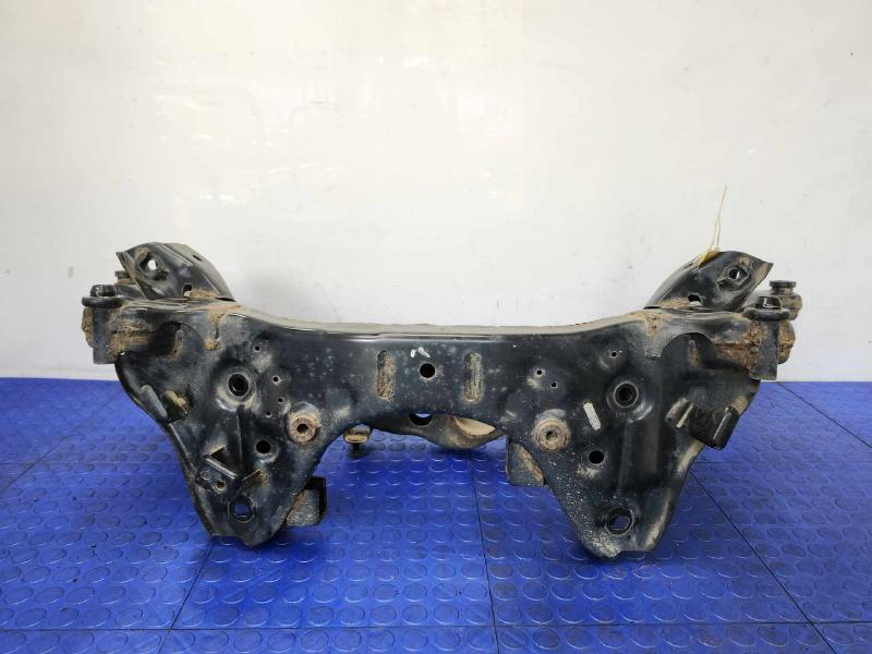 2016 Nissan Rogue Crossmember/Cradle/Undercarria