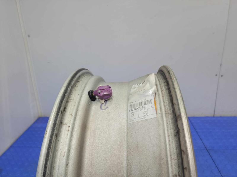 2016 Kia Sedona Wheel