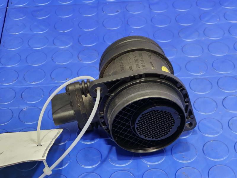 2005 Volkswagen Jetta Air Flow Meter