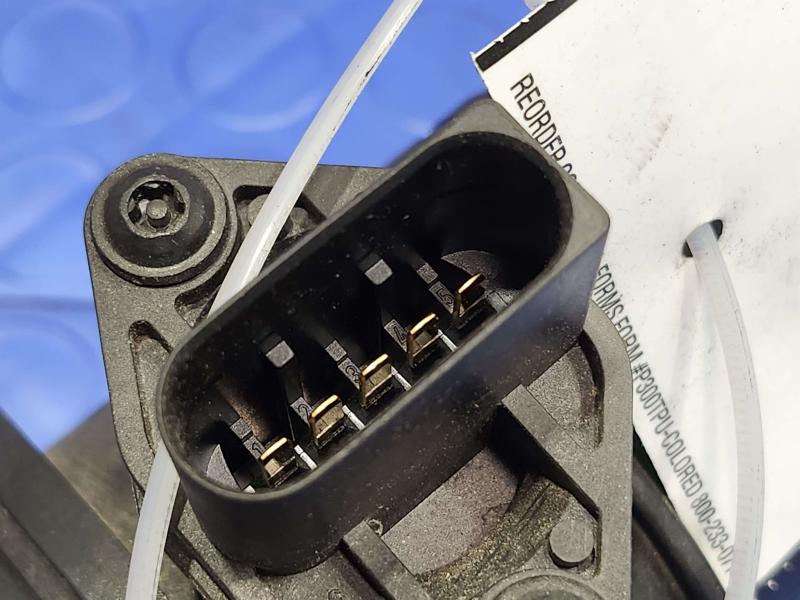 2005 Volkswagen Jetta Air Flow Meter