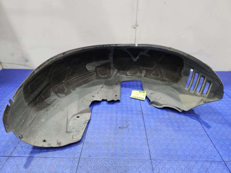 2013 Chrysler 300 Inner Fender Liner
