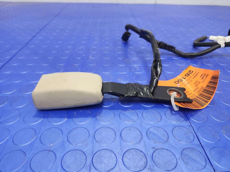 2005 Lexus RX 330 Front Seat Belt
