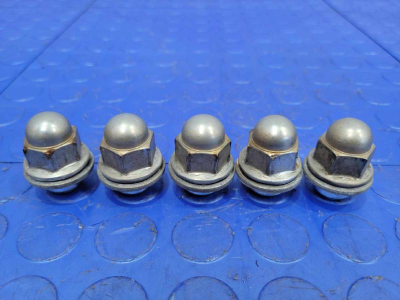 2016 Mitsubishi Lancer Lug Nuts