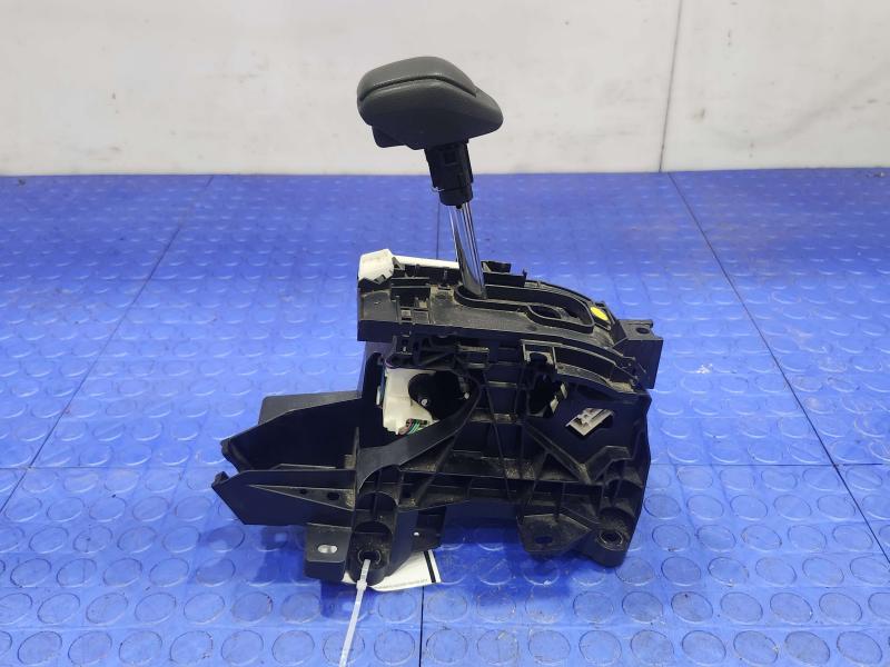 2019-2025 Toyota RAV4 Automatic Transmission Gear Shifter Assembly OEM 335600R070