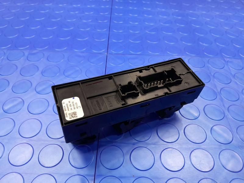 2021 Nissan Versa Door Switch Front