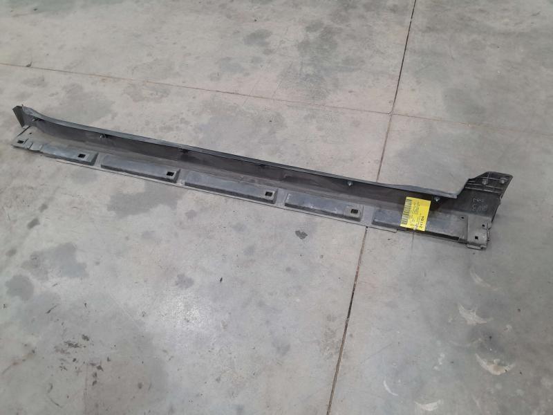 2015 Subaru Legacy Rocker Moulding