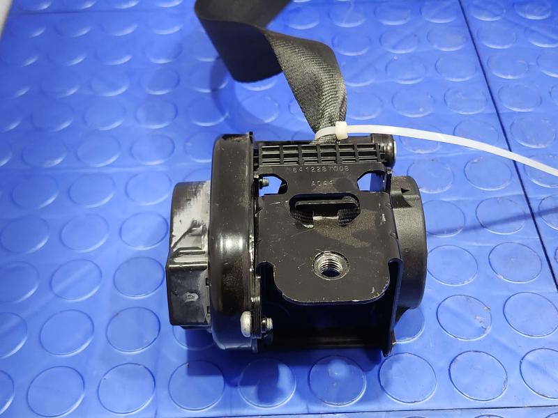 2020 Ford Mustang Front Seat Belt
