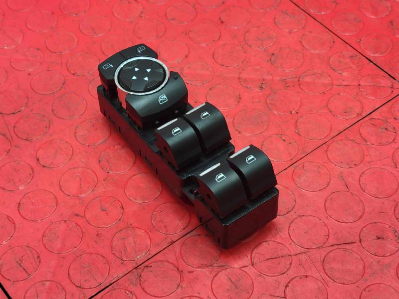 2014 Ford Fusion Door Switch Front