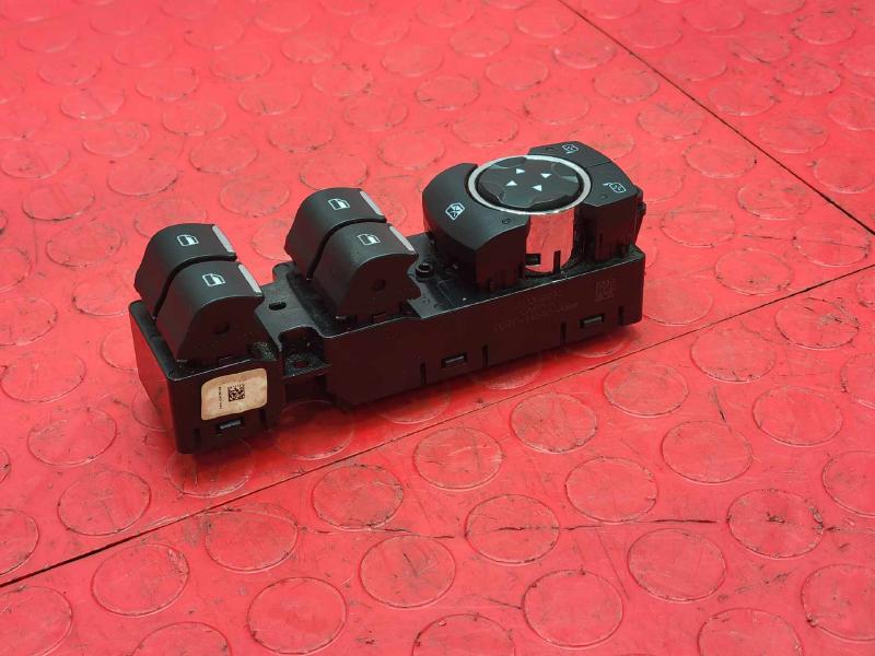 2014 Ford Fusion Door Switch Front