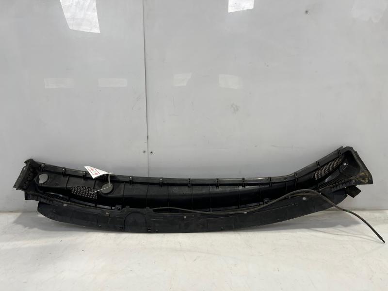 2014 Nissan Versa Cowl
