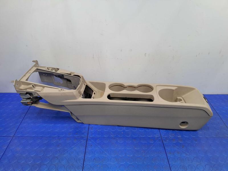 2013 Ford Fiesta Front Console