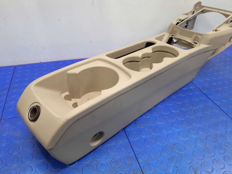 2013 Ford Fiesta Front Console