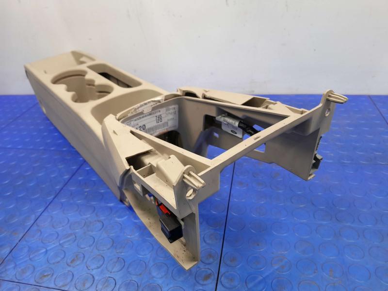 2013 Ford Fiesta Front Console
