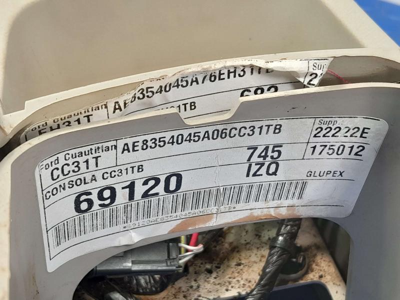 2013 Ford Fiesta Front Console