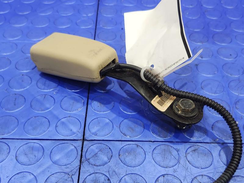 2009 Honda Accord Front Seat Belt