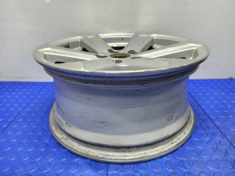 2010 Toyota Highlander Wheel