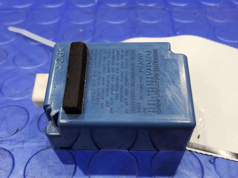 2010-2015 Toyota Prius 1.8L TPMS Tire Pressure Monitor Control Module OEM 89760-47030