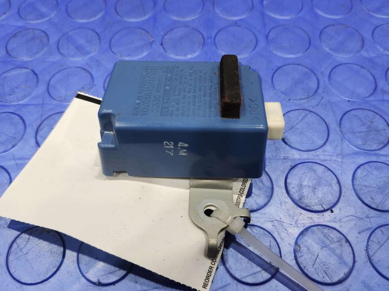 2010-2015 Toyota Prius 1.8L TPMS Tire Pressure Monitor Control Module OEM 89760-47030
