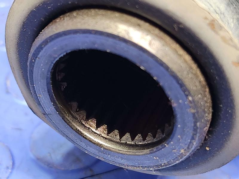 2016 Kia Sedona Axle Shaft