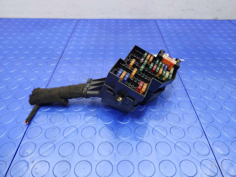 2011-2017 Volkswagen Cabin Fuse Box Relay Junction Block OEM 7P0941828C