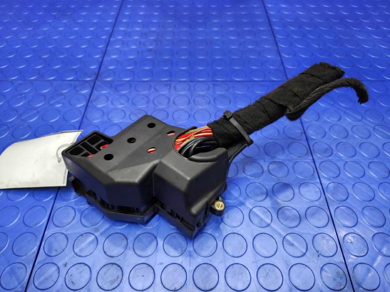 2011-2017 Volkswagen Cabin Fuse Box Relay Junction Block OEM 7P0941828C