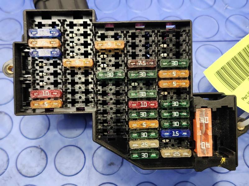 2011-2017 Volkswagen Cabin Fuse Box Relay Junction Block OEM 7P0941828C