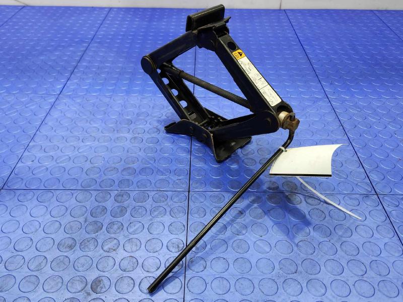 2012 Ford Focus Jack Assembly