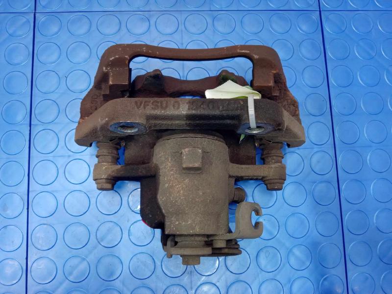 2015 Ford Taurus Caliper