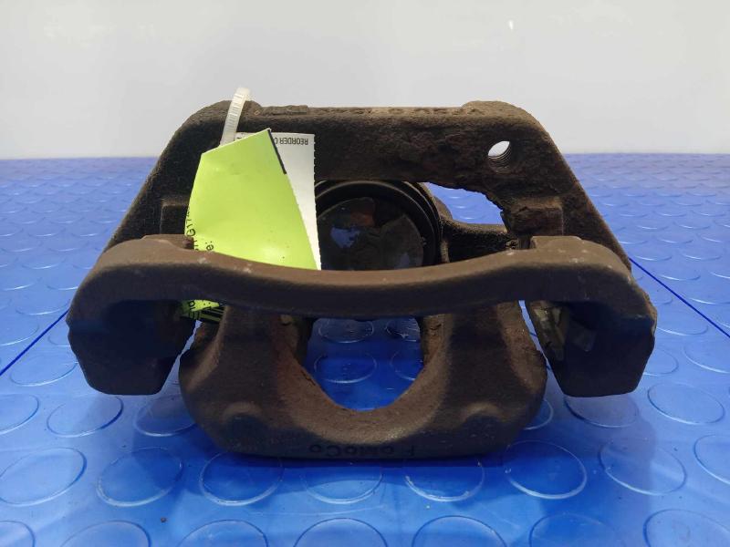 2015 Ford Taurus Caliper