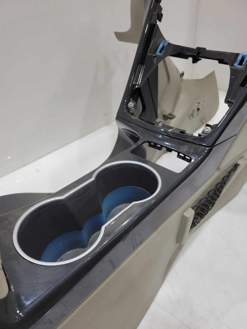 2013 - 2016 Ford Escape Titanium Center Console Assembly OEM