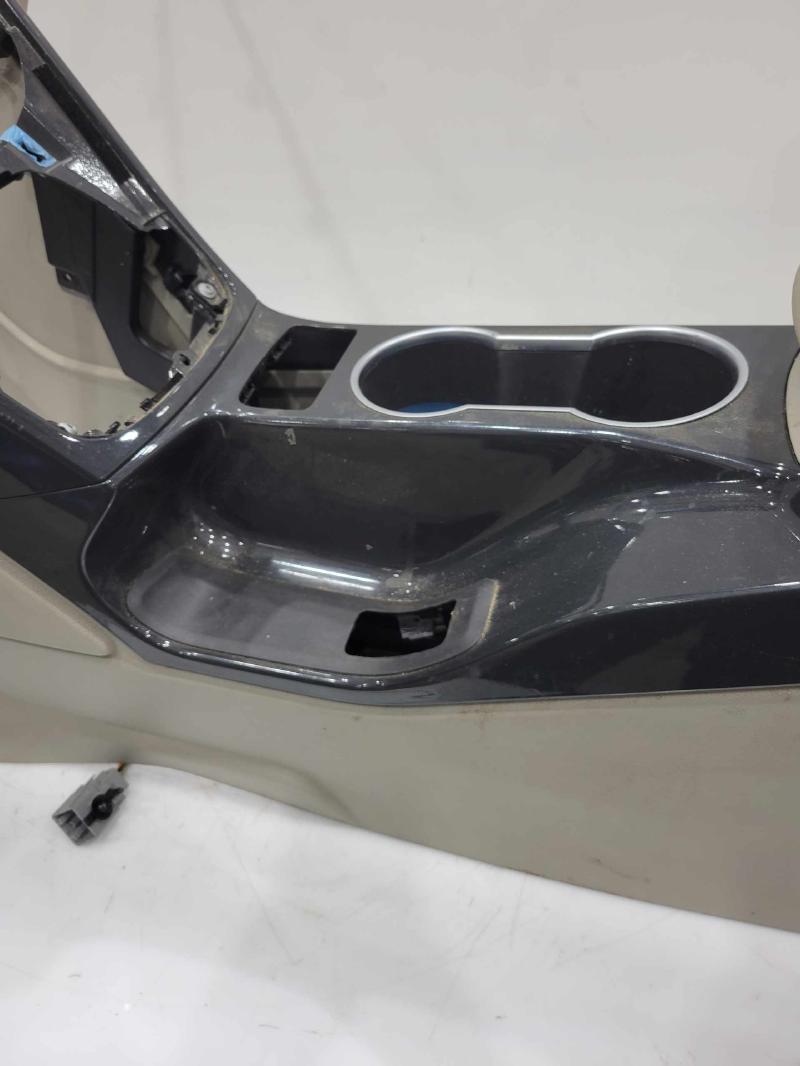 2013 - 2016 Ford Escape Titanium Center Console Assembly OEM