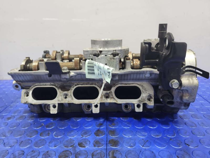 2017 Kia Sedona Cylinder Head