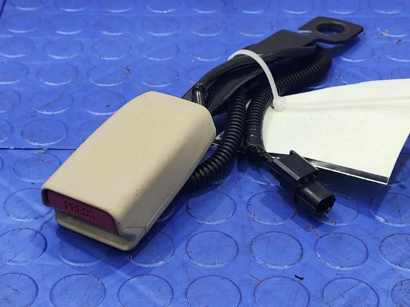 2018 Subaru Legacy Front Seat Belt
