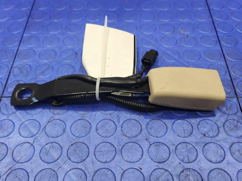 2018 Subaru Legacy Front Seat Belt