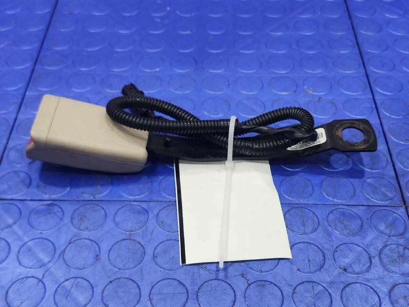 2018 Subaru Legacy Front Seat Belt