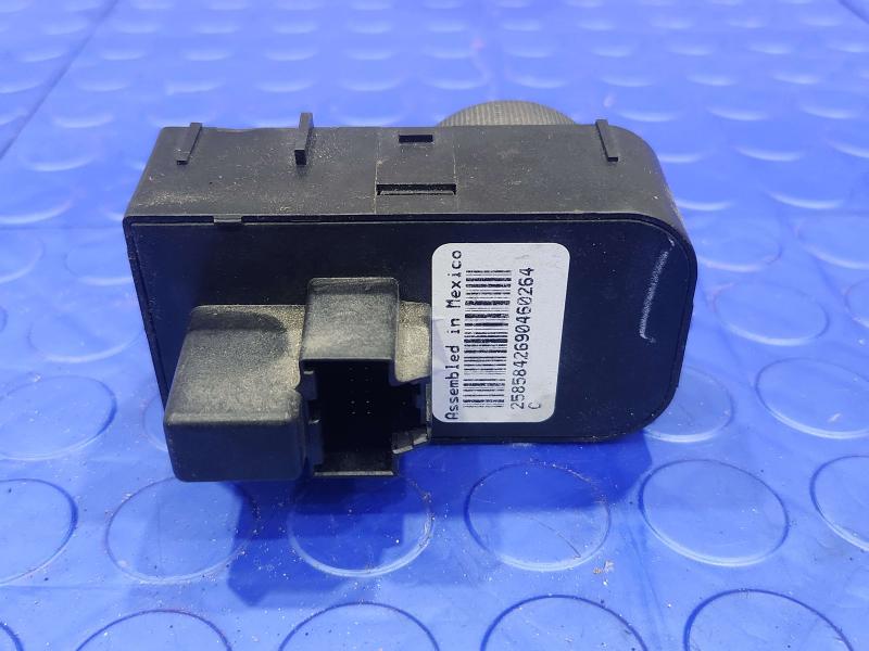2019 Chevrolet Express 2500 Headlight Switch (Dash Mtd)
