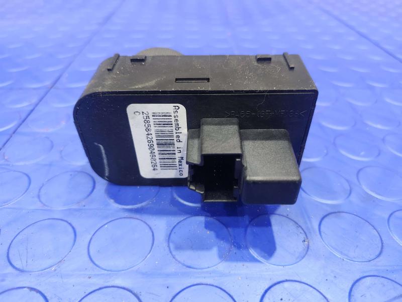 2019 Chevrolet Express 2500 Headlight Switch (Dash Mtd)
