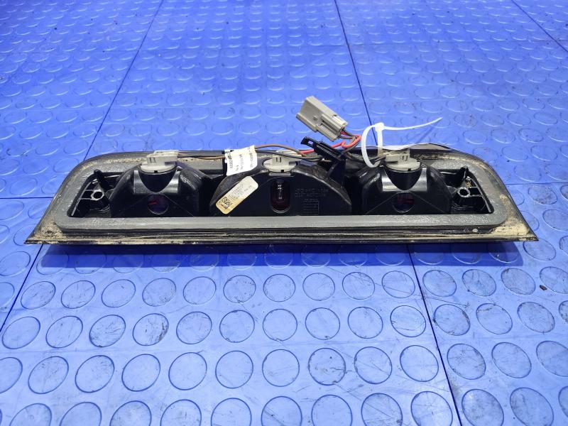 2017 Chevrolet Silverado 2500 3Rd Brake Light Avoidance Lamp