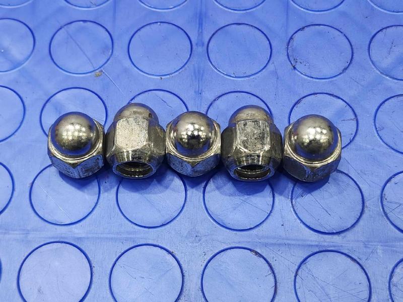 2021 Subaru Crosstrek Lug Nuts