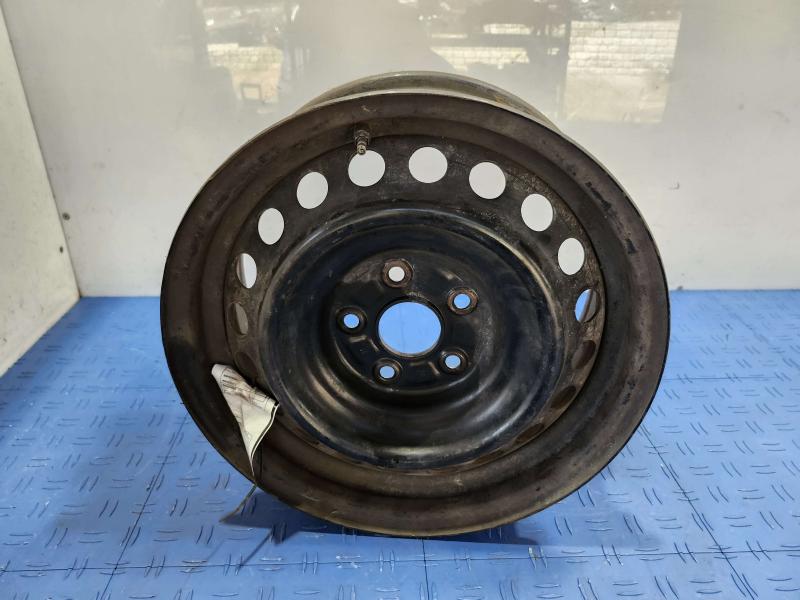 2013 Toyota Camry Wheel