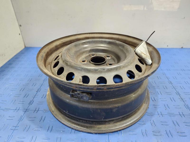 2013 Toyota Camry Wheel